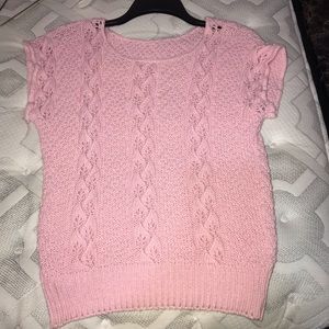 Short sleeve sweater
